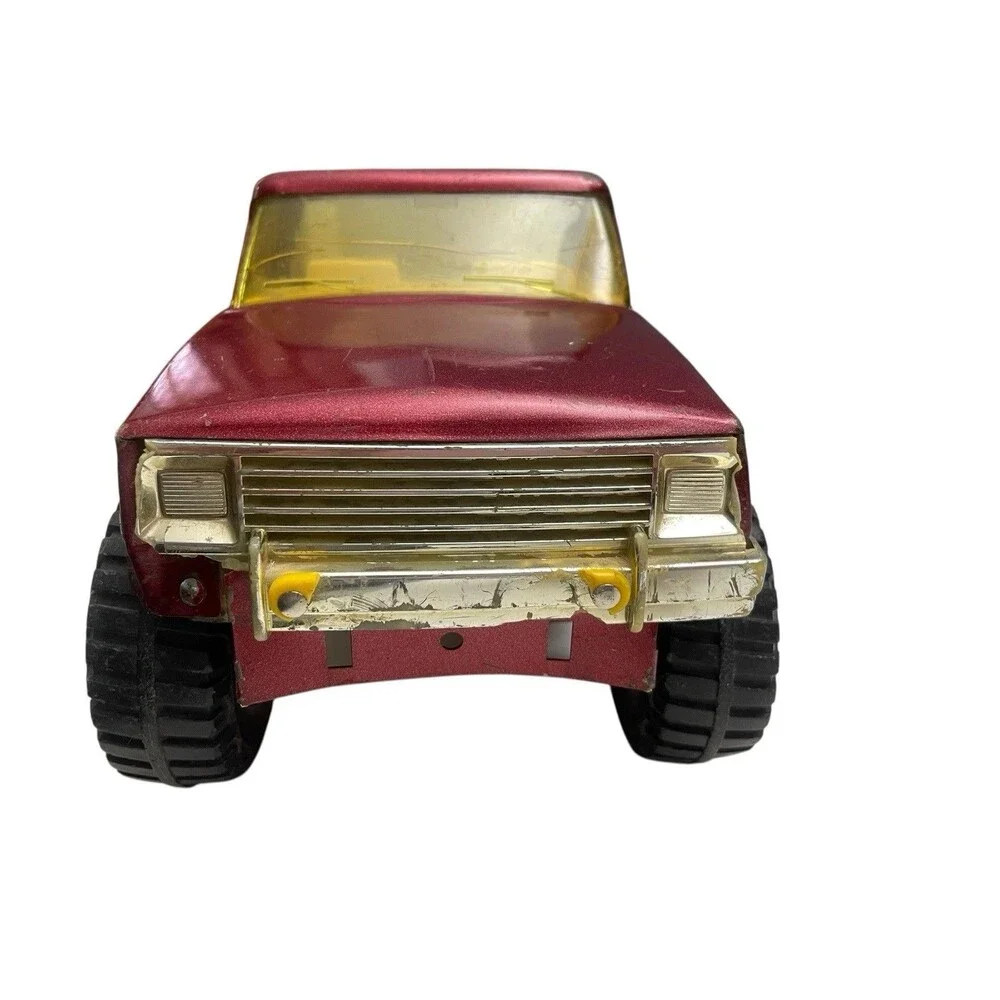 Vintage Nylint Chevy Truck Rhino II 4x4 Pressed Steel Pick-Up Metallic Red Toys